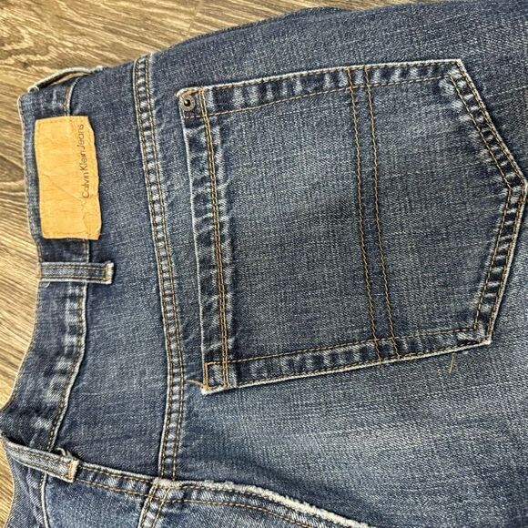 Calvin Klein Jeans size 38x24 blue denim bootcut jeans - Picture 6 of 8